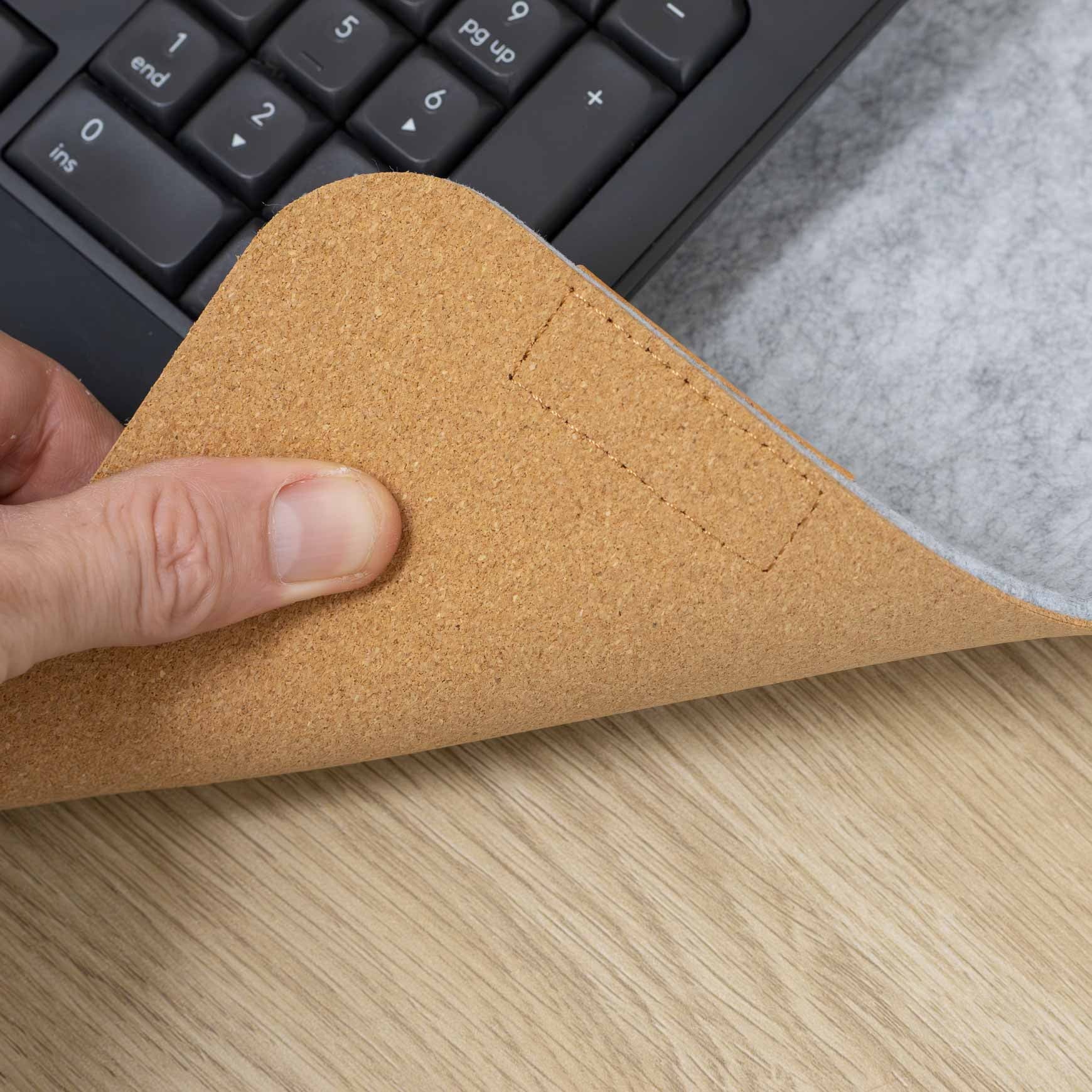 Desky Cork/Felt Desk Pad - Medium 24.4X11.8 Inches / Light Gray - Image 5