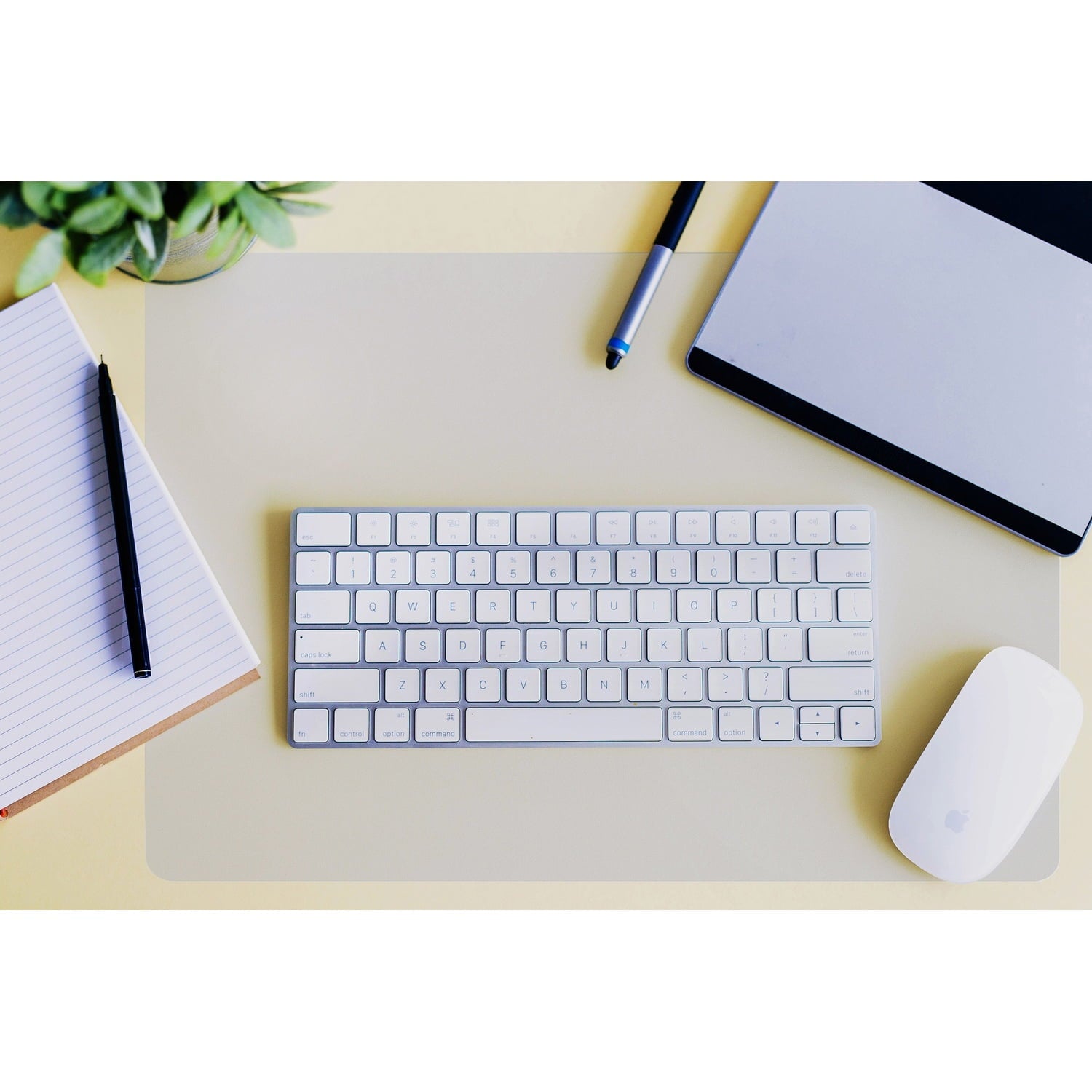 Polycarbonate Desk Pad - 19" x 24"